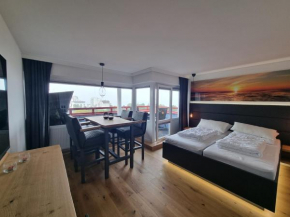 LITTLE SKYSUITE Terrassenhaus W 94